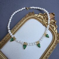 Колие „Emerald hearts“, ръчно изработено бижу