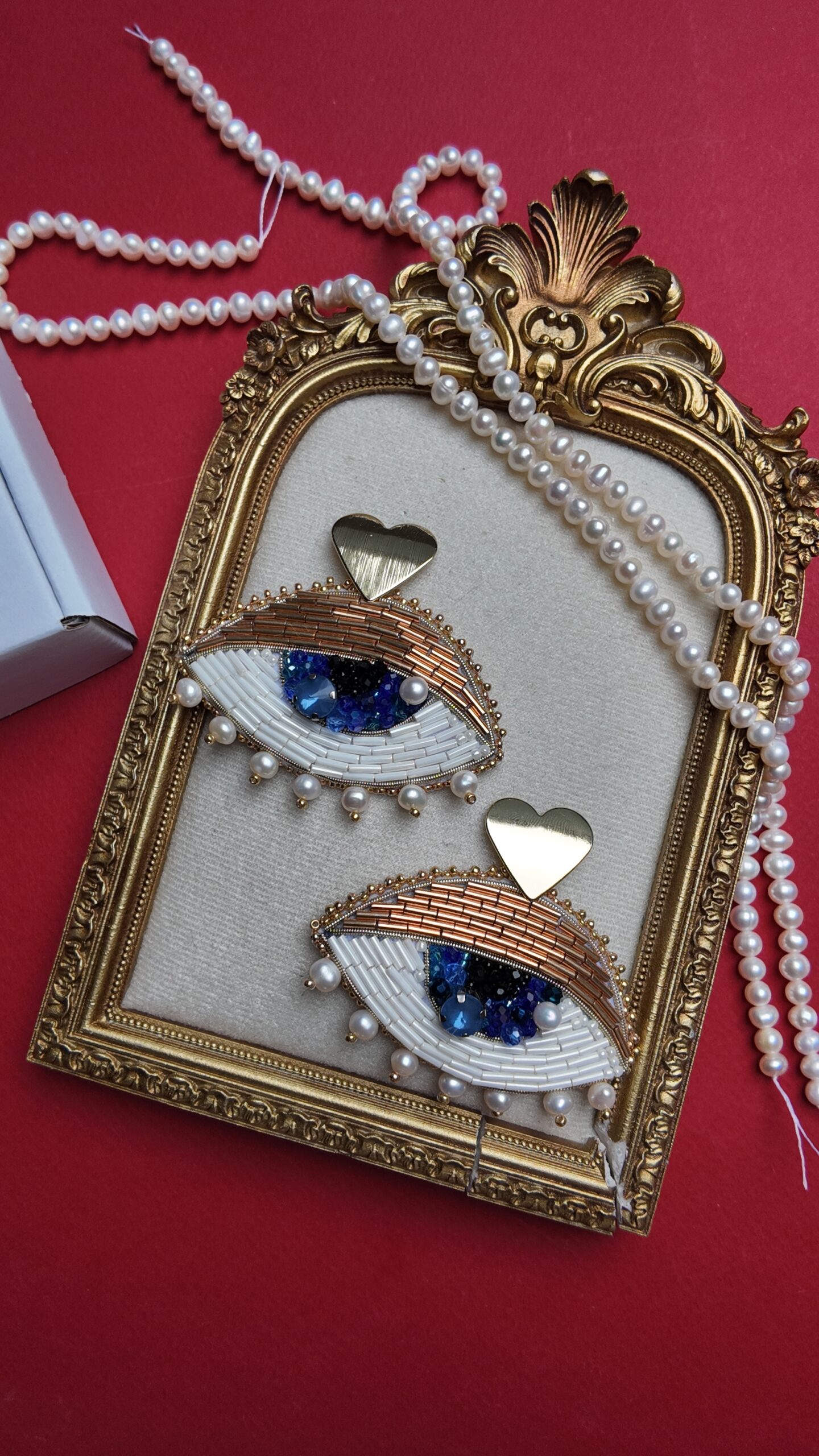 Pearl Eyes Earrings, handmade jewellery